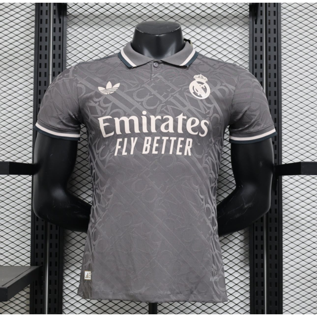 Real Madrid third jersey 24-25 - Secteur Sport
